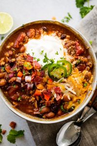 Our Award Winning Instant Pot Chili recipe is going viral but we couldn't help but find an award winning healthy instant pot turkey #chili #recipe for all of you looking for #healthy #instantpot recipes!