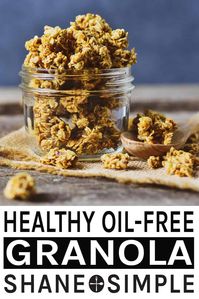 The best Healthy No Oil Granola recipe! It's easy to make, sweetened with maple syrup, crunchy, and delicious. A great anytime snack or breakfast. #WFPBrecipe #VeganRecipe #plantbased #healthymeals #withoutoil #easyrecipe #cleaneating