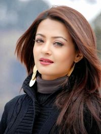 Surveen Chawla Smiley Photos