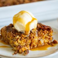 Pumpkin Dump Cake - Gonna Want Seconds