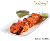 Get ready for a seafood treat with our Salmon Fish Tikka! Tender salmon, marinated in bold spices and grilled to perfection, offers a flavor-packed bite that’s unforgettable. Come taste the difference at Sankranti!  📞 𝐅𝐨𝐫 𝐑𝐞𝐬𝐞𝐫𝐯𝐚𝐭𝐢𝐨𝐧𝐬: (+𝟎𝟖 𝟔𝟐𝟕𝟗 𝟖𝟗𝟗) 📍 𝟐𝟎𝟎 𝐆𝐫𝐞𝐚𝐭 𝐄𝐚𝐬𝐭𝐞𝐫𝐧 𝐇𝐰𝐲, 𝐀𝐬𝐜𝐨𝐭 𝐖𝐀 𝟔𝟏𝟎𝟒, 𝐀𝐮𝐬𝐭𝐫𝐚𝐥𝐢𝐚  #SalmonFishTikka #SeafoodDelight #sankrantihotels #sankrantispecials #seafood #fish