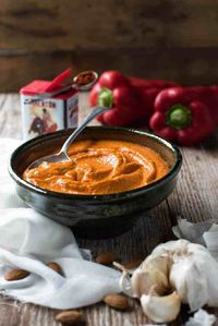 Spanish Romesco Sauce / Dip (capsicum sauce)