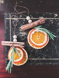 Dried Orange Slices – Lunaria Flowers