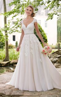 Romantic Lace Plus Size Wedding Dress With Cameo Back | Stella York