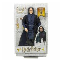 This film-inspired doll brings Harry Potter and his friends back to Hogwarts! Fans can recreate favorite moments or imagine their own action-Packed stories with Severus Snape doll in his signature look, a black, single-breasted coat and flowing wizard's robes. His personalized wand comes in handy when it's time to cast a spell or brew a potion -and it's modeled after the one Professor Snape uses on screen! Flexible at the neck, shoulders, hips, knees, elbows and wrists, Severus Snape doll is rea