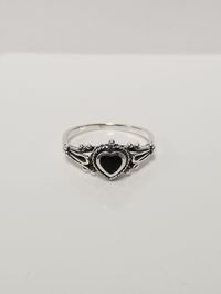 "Thanks for shopping our vintage estate store. We tend to sell well below wholesale and truly hope you enjoy all of our items. Many of the items are one of a kind, so please enjoy scrolling through the pictures and hopefully something will catch your eye. Brown spots are from the camera. Estate nice sterling silver 925 black onyx heart filigree bead ball ring.  Ring size: please select a size Setting: 3/8\"  Band width: 1.5mm Weight: 1.70 to 2.05 grams Nice ring one that you will love."