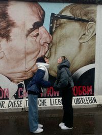 #berlin #berlinwall #theeastsidegallery #friends #besties #kissing #kissingman #wallofberlin #aesthetic #vibe