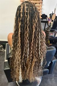 16 Must-Try Honey Brown Knotless Braids For a Stylish Makeover