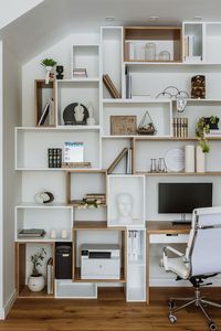 108332 Modern Home Office With White And Wood Box Units