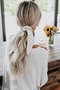 10 Scarf Hairstyles to Add a Stylish Twist to Your Look