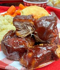 Looking for a delicious and easy oven baked pork rib recipe? Look no further! These southern boneless country-style pork ribs are cooked to perfection in the oven, and are sure to satisfy your taste buds. Plus, this recipe is simple and straightforward, making it perfect for any beginner cook. So why not give it a try today? You won’t regret it!rn#ad #sponsoredpost @IowaPork #IowaPork #USApork