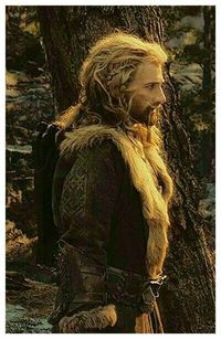 Quite the majestic picture of Fili...