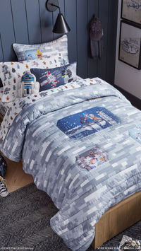 Add some stellar style to their sleep space! Durable cotton fabric, lightweight fill and a pattern of their favorite LEGO® Star Wars characters make this comforter an epic choice for a good night’s rest.