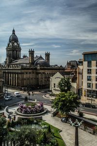 Leeds town Hall by richboxfrenzy, via Flickr