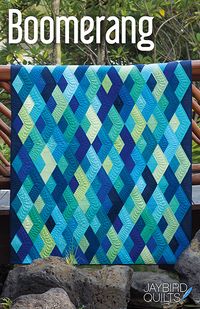 Hey! I've got another new quilt pattern to share with you today that I'm super excited about!!Boomerang is made using the Super Sidekick Ruler & can be made with Fat Quarters or 1/4 Yard Cuts. Quilt