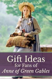 These Anne of Green Gables inspired gifts make the perfect present for any fan of L. M. Montgomery's novels. Put them on your own wish list or gift them to a kindred spirit! #literarygifts #anneofgreengables #lmmontgomery via @tandinksociety