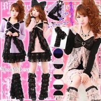 Agejo (age嬢), short for "Ageha Lady", is a sub-style of Gyaru inspired by Ageha magazine.[1] It is generally worn by, but is not exclusively limited to a hostess, influenced by expressing a high level of sex appeal through the style and attitude.