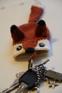 Foxy key cozy by Susanne Madsen