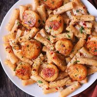 Creamy Mozzarella Scallop Pasta