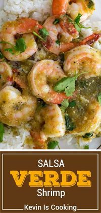 Salsa Verde Shrimp has tender, succulent shrimp sautéed with tangy, spicy tomatillos puréed with chiles and onion that gets spooned over rice. Super quick! #salsa #shrimp #salsaverde #greensalsa