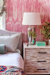 A fun, hot pink little girl's room. #kathykuohome