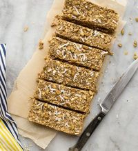 Easy No-Bake “Granola” Bars – Haylie Pomroy