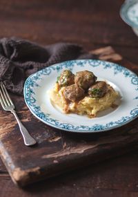 Boulettes de viande à la suédoise - https://www.troisfoisparjour.com/fr/