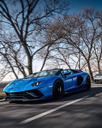 Lamborghini Aventador LP780-4 Ultimae Roadster 2022 Engine: 6.5L V12 Power: 573 kW / 780 hp Torque: 720 Nm / 531 lb-ft Weight: 1,550 kg / 3,417 lbs 0-100 kph: 2.8 seconds Top Speed: 354 kph / 220 mph