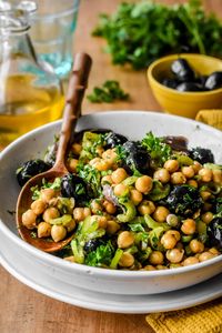 Provencal Chickpea Salad with anchovies, olives and celery (5)