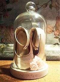 10 Things to Display Inside a Cloche | DIY Home Sweet Home