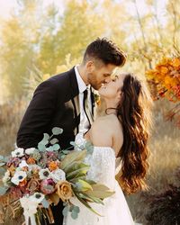 Scroll through the pages of a bridal fairytale, where fall and romance take center stage. Local creatives orchestrated a scene featuring our beautiful bride and goom and a breathtaking circle arch. This is a must see for any brides planning a fall wedding!