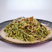 Sunny Anderson's Creamy Collard Pesto with Pasta and Mushrooms @keyingredient #cheese