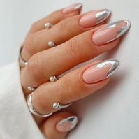 45+ Amazing Silver Nails You Must Try This Season! - Prada & Pearls