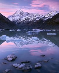 From majestic mountains to pristine lakes, @danielmurray.nz showcases the essence of South Island’s charm 🏞️🇳🇿  💡 The South Island of New Zealand is home to Aoraki/Mount Cook, the country's tallest peak standing at 3,724 meters (12,218 feet).  📸 @danielmurray.nz 📍South Island