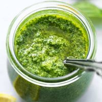 Fresh Pesto Sauce - Creme De La Crumb