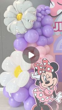 Yosmely Baena on Instagram: "Tips 💜

Por más que parezca inevitable dañar nuestras telas siempre  habrá una solución!! 

✅Para el lazo de Minnie he elaborado una pequeña calzada para colgarlo en mi estructura sin tener que adherir materiales pegajosos que dañarían mi tela. 

✅Para hacer la réplica de una entrada a la tienda de Minnie y Daisy, he colocado las impresiones con imanes 💜

Espero os funcione! Los leo en los comentarios 💜

#BalloonDecor #PartyDecor #BalloonStyling #EventDecor #BalloonArtist #BalloonDesign #BalloonInspiration #BalloonSetup #BalloonArch #PartyPlanning #DecoraçãoComBaloes #DecoraçãoDeFestas #DecoraçãoCriativa #DecoracaoComBalões #DesignDeFestas #BalõesDeFesta #FestaPersonalizada #BaloesPersonalizados #DecoracaoDeEventos #DecoraciónConGlobos #GlobosPersonalizados 