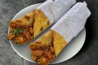 Chicken Frankie Roll or Chicken Frankie or Chicken Roll is a famous Indian street food, stuffed roti filled with a mixture of eggs and chicken. #chicken #chickenroll #chickenfrankie #chickenfrankieroll