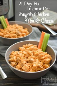 This Healthy Instant Pot Buffalo Chicken Mac and Cheese is the super quick, easy and delicious weeknight dinner you've been waiting for! #21dayfix #portionfix #weightwatchers #instantpot #healthyinstantpot #dinner #healthydinner #mealprep #lunch #healthylunch #weightloss #superbowl #gameday #potluck