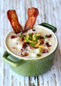 Easy Loaded Baked Potato Soup Recipe! {with Bacon}