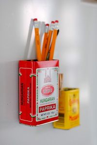 refrigerator tin storage! Omg! Ioce my tins! Always looking for pens to write my grocery list