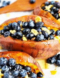 Blueberry & Walnut-Stuffed Sweet Potatoes - Blueberry.org