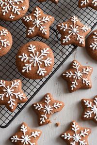 Lebkuchen: German Gingerbread Cookies