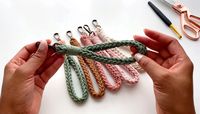 SUMMER '22: CROCHET WRISTLET (UPDATED)