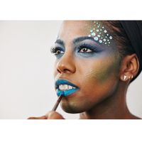 Make Your Childhood Dreams Come True With This DIY Halloween Mermaid Makeup | Allure