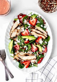 Easy Grilled Chicken Spinach Strawberry Salad