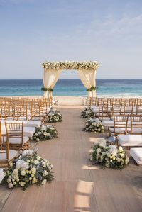 Tropical Destination Wedding Dos and Don’ts - Mindy Weiss