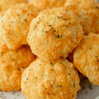 Cheddar Biscuits Keto Recipe