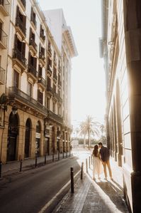 Couple Morning photoshoot in Gothic Quarter