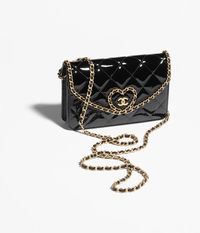 Wallet on chain - Patent calfskin & gold-tone metal, fuchsia — Fashion | CHANEL