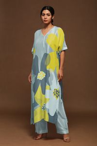 Buy Clos Blue Dupion Silk Floral Print Kurta And Pant Set Online | Aza Fashions